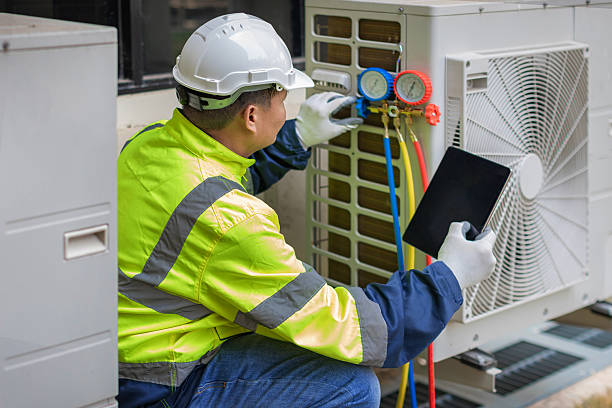 Professional Hvac technician working in Manville, NJ